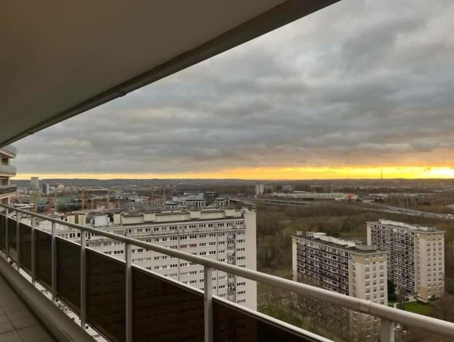 Appart Meuble 92M2 + 2 Terrasses Bruselas Exterior foto