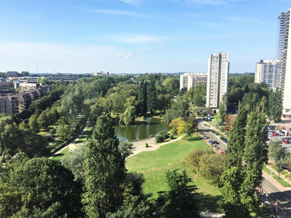 Appart Meuble 92M2 + 2 Terrasses Bruselas Exterior foto