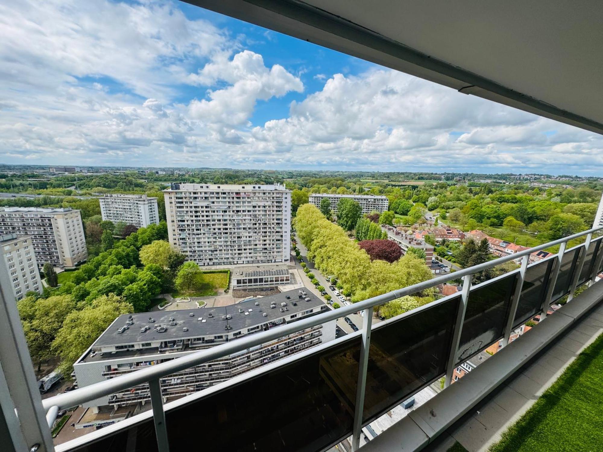 Appart Meuble 92M2 + 2 Terrasses Bruselas Exterior foto
